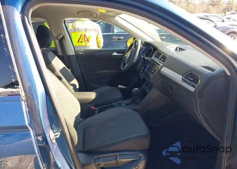 2018 Volkswagen Tiguan 2.0T S z USA, uszkodzony, nr VIN 3VV0B7AX3JM096236